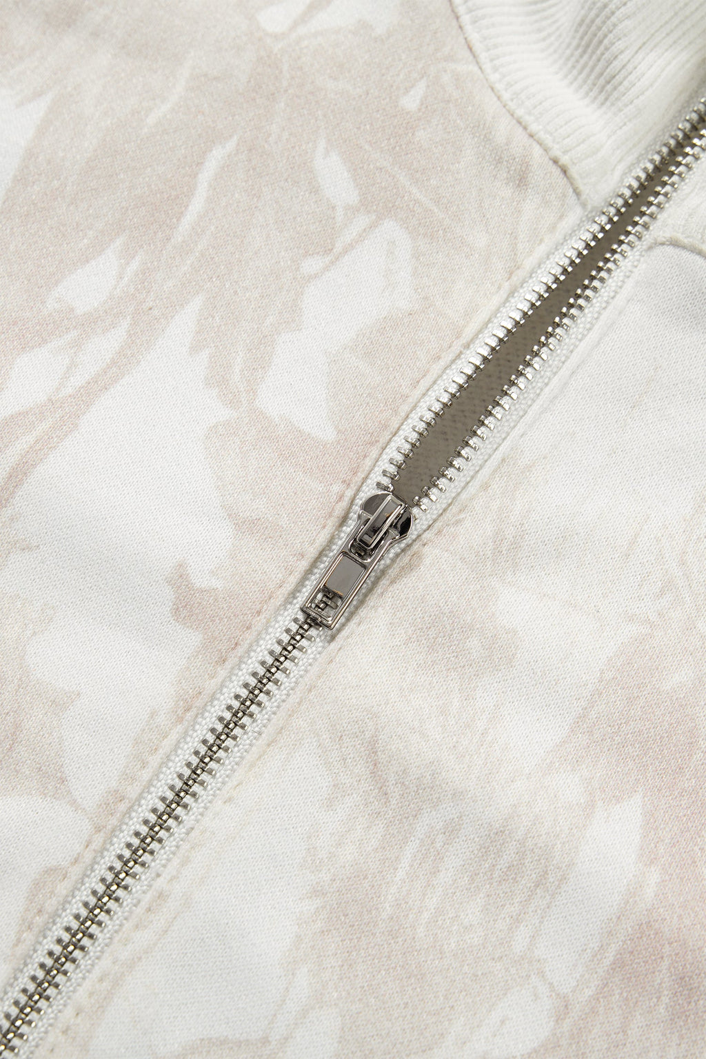 Snow Blind Pullover